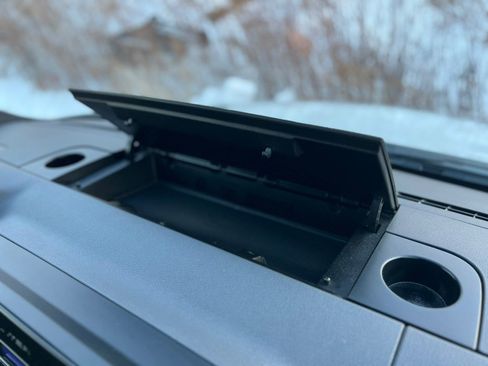 Used 2021 Mercedes-Benz Sprinter 2500 w/ Driver Convenience Package image 17