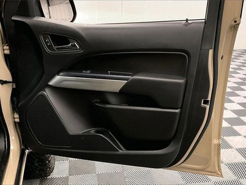 Used 2022 Chevrolet Colorado ZR2 w/ ZR2 Dusk Special Edition image 18