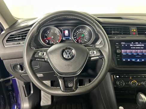 Used 2021 Volkswagen Tiguan SE w/ Panoramic Sunroof Package AWD/4WD image 13
