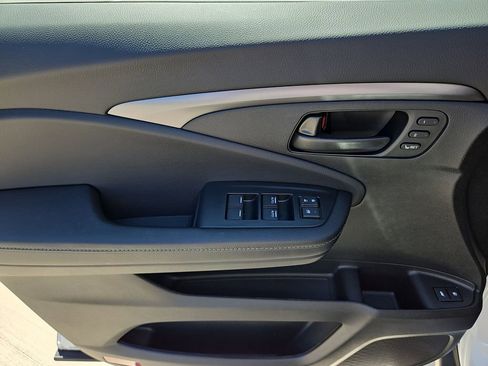 Used 2024 Honda Passport EX-L image 16