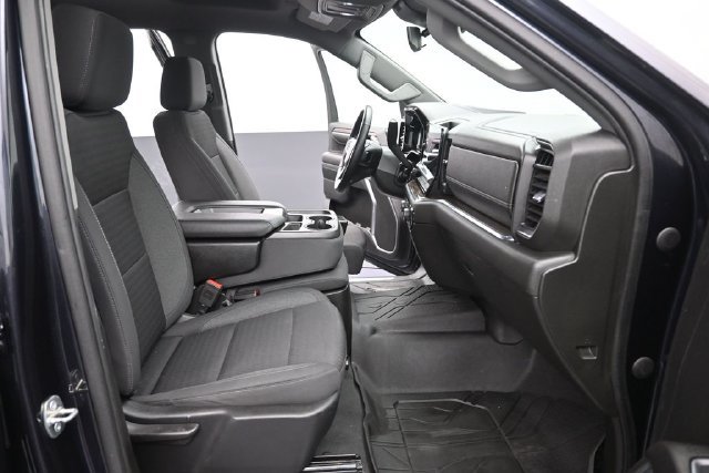 Used 2023 Chevrolet Silverado 1500 LT AWD/4WD image 14