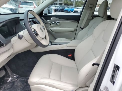 Certified 2024 Volvo XC90 B6 Plus w/ Protection Package Premier image 17