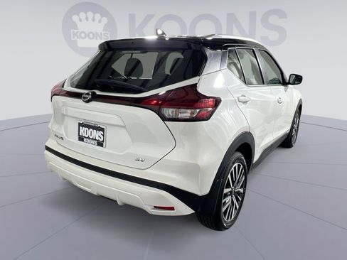 Used 2023 Nissan Kicks SV image 5