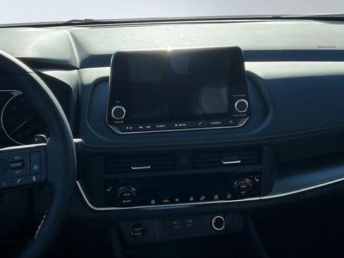 New 2026 Nissan Rogue Platinum w/ Platinum Premium Package image 8