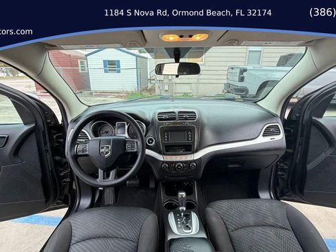 Used 2017 Dodge Journey SE w/ Flexible Seating Group image 13