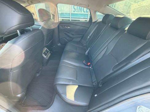 Used 2023 Honda Accord Touring image 9