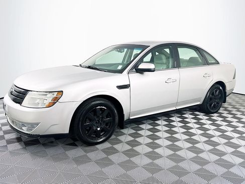 Used 2008 Ford Taurus SEL FWD image 6