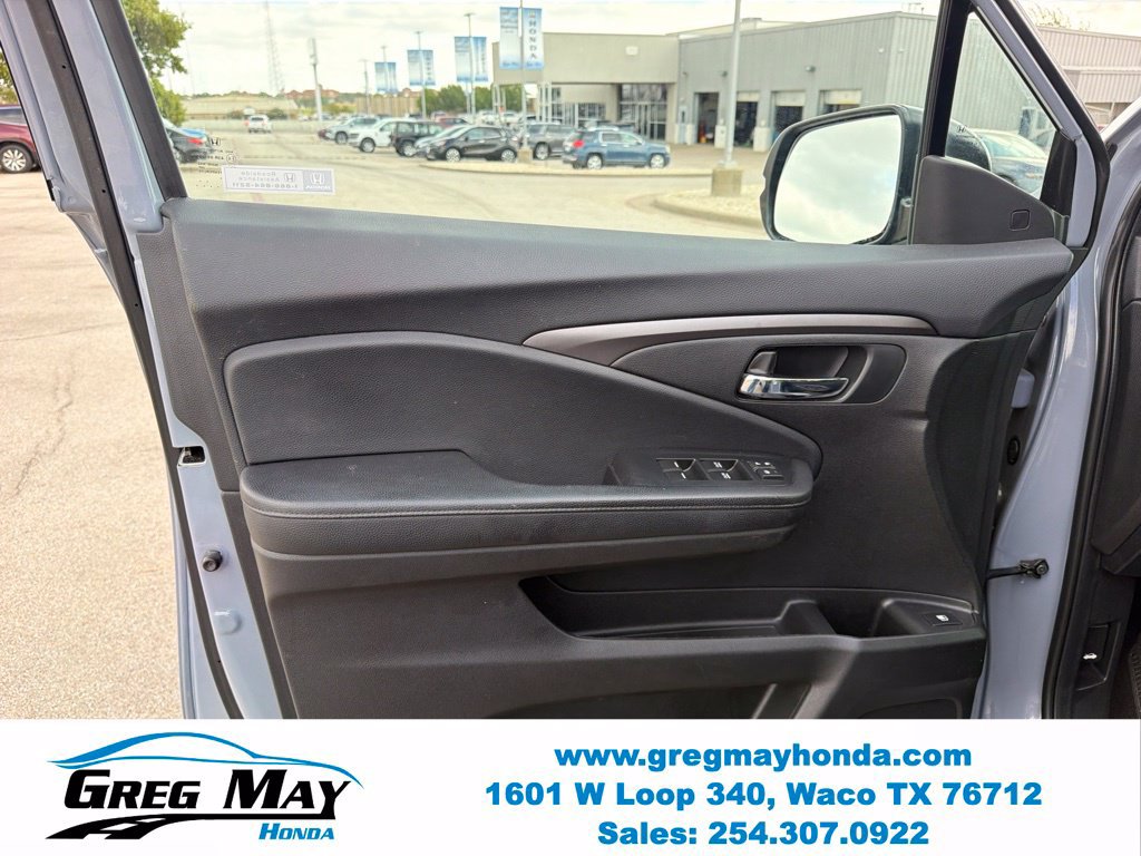 Used 2022 Honda Pilot Sport image 10