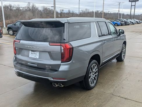 New 2026 GMC Yukon XL Denali w/ Denali Reserve Package image 7
