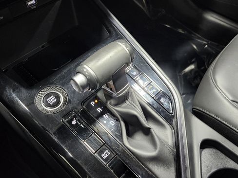 Used 2023 Kia Niro EX Touring image 32