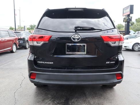 Used 2018 Toyota Highlander SE AWD/4WD image 5