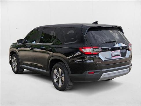 Used 2025 Honda Pilot EX-L image 7