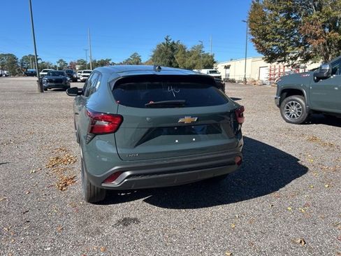 New 2026 Chevrolet Trax LS image 3