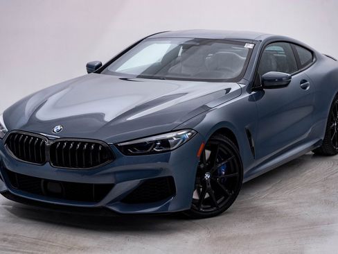 Used 2022 BMW M850i xDrive M850i xDrive image 3