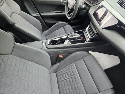 New 2025 Audi S e-tron GT Premium Plus AWD/4WD image 18