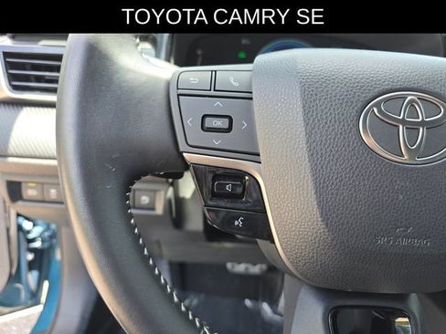Used 2025 Toyota Camry SE w/ Convenience Package FWD image 27