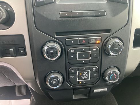 Used 2014 Ford F150 XLT w/ Equipment Group 302A Luxury AWD/4WD image 21