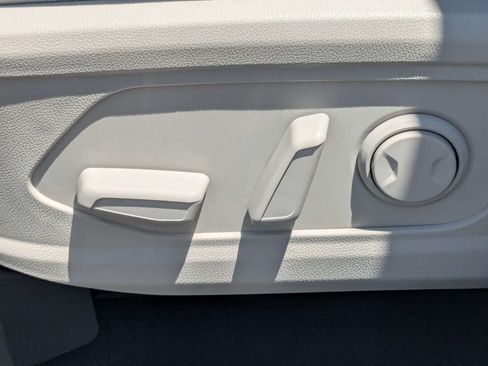 New 2026 Kia Sorento EX FWD image 24