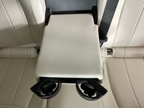 Used 2022 Mercedes-Benz GLB 250 4MATIC image 31