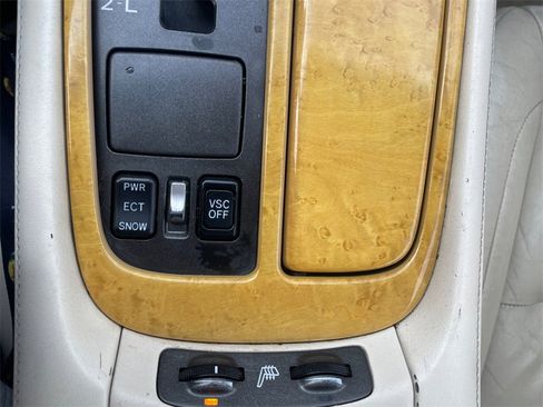 Used 2003 Lexus SC 430 Convertible image 22