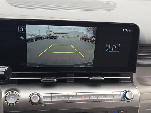 Used 2024 Hyundai Kona SEL image 18