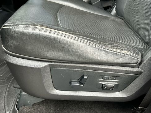 Used 2015 RAM 1500 Laramie w/ Convenience Group image 28