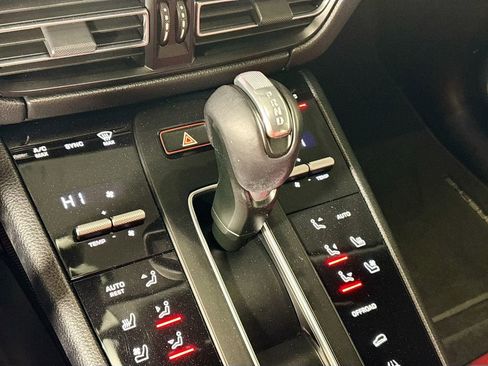 Used 2023 Porsche Macan S image 18