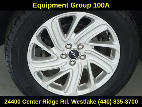 Certified 2023 Lincoln Corsair AWD image 12