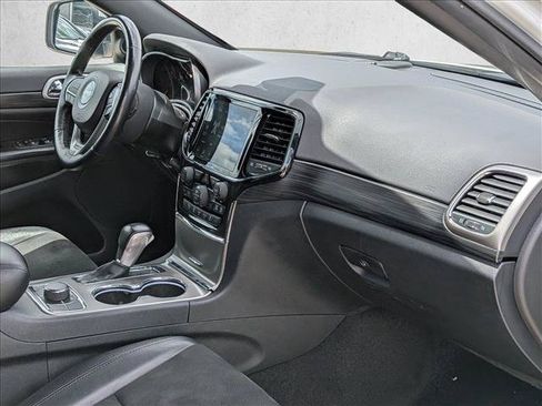 Used 2022 Jeep Grand Cherokee Laredo X AWD/4WD image 25