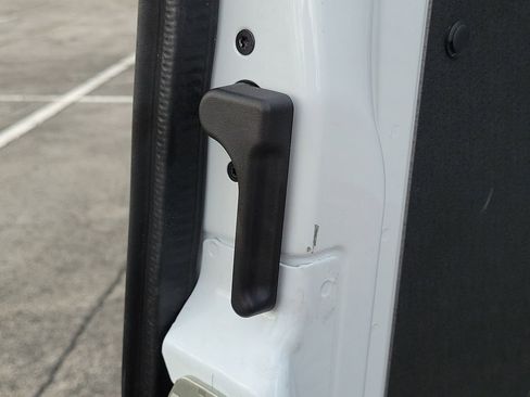 Used 2025 Mercedes-Benz Sprinter 2500 image 11