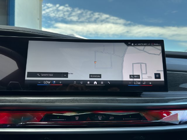 Used 2023 BMW 740i w/ Parking Assistance Package RWD image 31