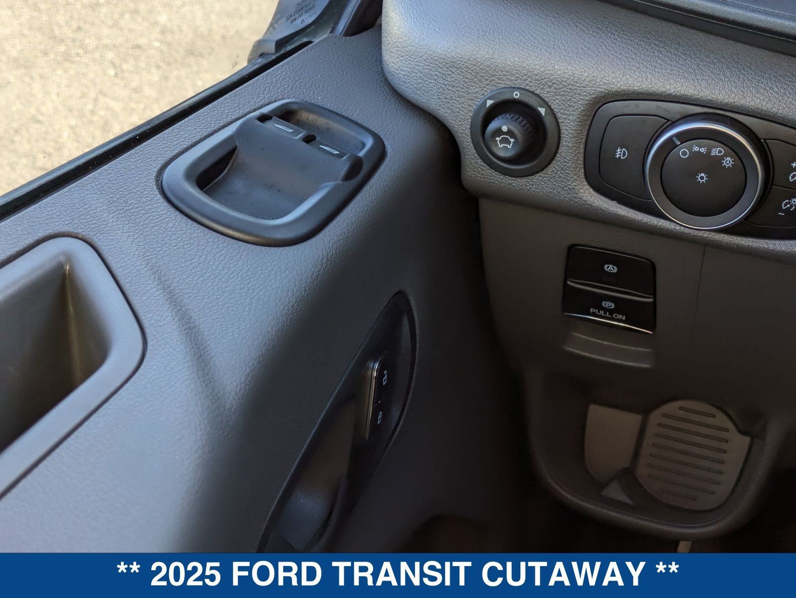 New 2025 Ford Transit 350 w/ Interior Upgrade Package RWD image 22