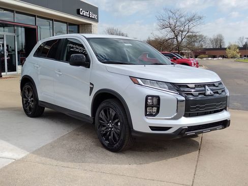 New 2026 Mitsubishi Outlander Sport LE AWD/4WD image 12