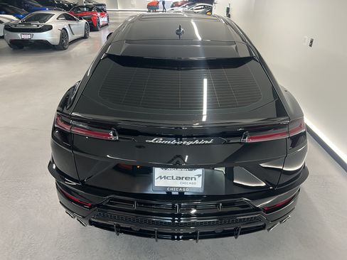 Used 2023 Lamborghini Urus S AWD/4WD image 9