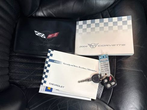 Used 2004 Chevrolet Corvette Coupe w/ Preferred Equipment Group image 53