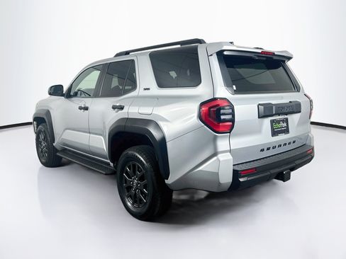 Used 2025 Toyota 4Runner SR5 AWD/4WD image 5