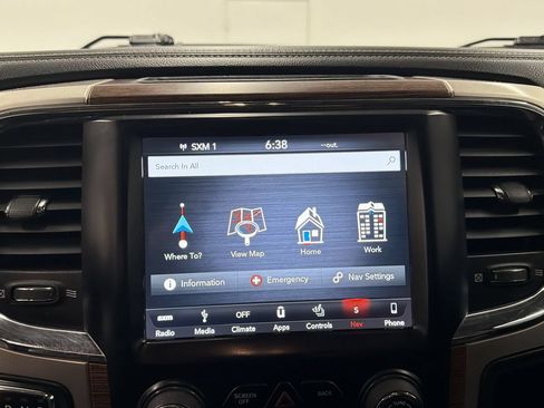 Used 2018 RAM 1500 Laramie AWD/4WD image 21