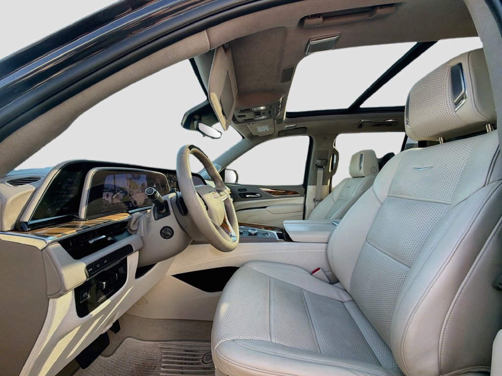 Used 2023 Cadillac Escalade Sport Platinum w/ LPO, ONYX Package RWD image 22