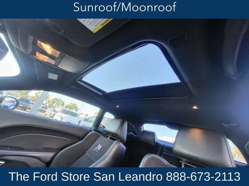 Used 2019 Dodge Challenger R/T Scat Pack w/ Shaker Package RWD image 10
