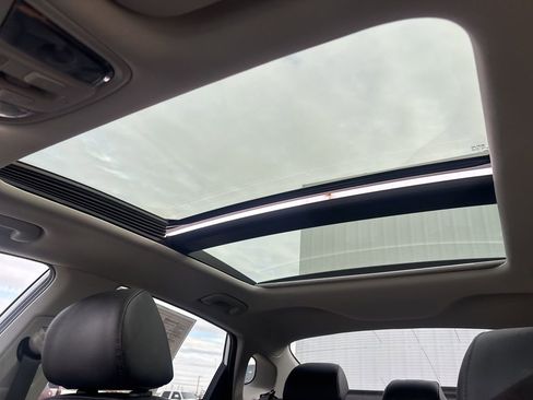 Used 2017 Kia Optima EX w/ Premium Package image 19