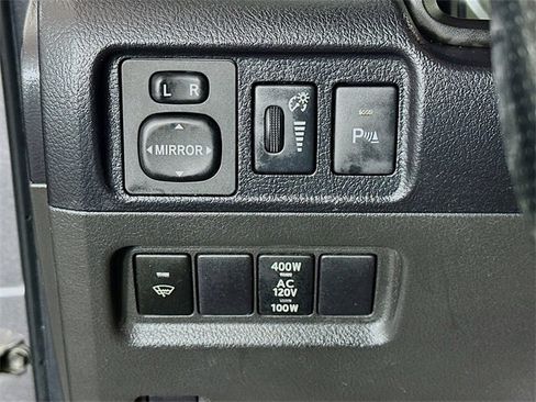 Used 2014 Toyota 4Runner Limited image 10