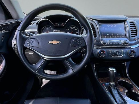 Used 2015 Chevrolet Impala LT w/ Convenience Package FWD image 5