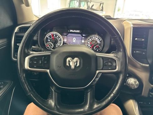 Used 2019 RAM 1500 Laramie AWD/4WD image 35