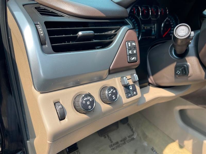 Used 2015 Chevrolet Suburban LTZ AWD/4WD image 97