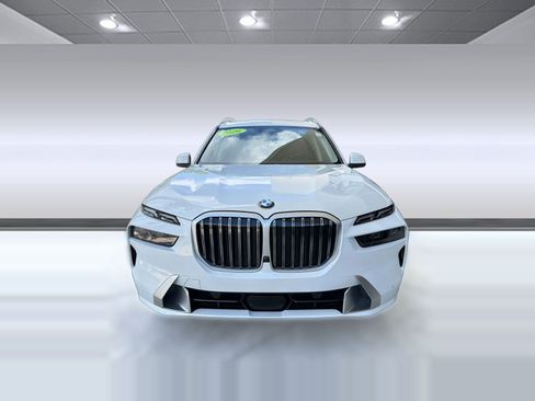 Used 2026 BMW X7 xDrive40i AWD/4WD image 6