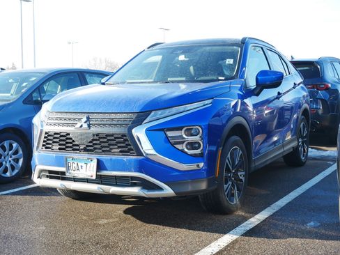 Used 2024 Mitsubishi Eclipse Cross SE image 3