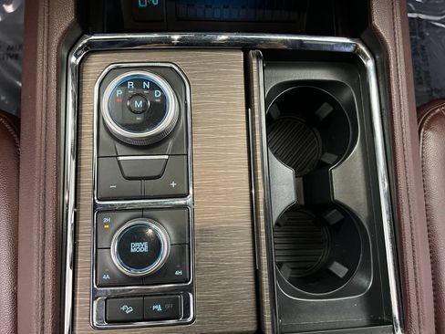 Used 2023 Ford Expedition Limited AWD/4WD image 59