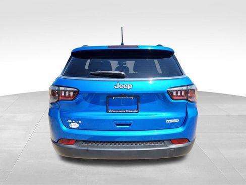 Used 2024 Jeep Compass Latitude AWD/4WD image 7
