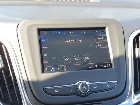 Used 2021 Chevrolet Equinox LT image 22