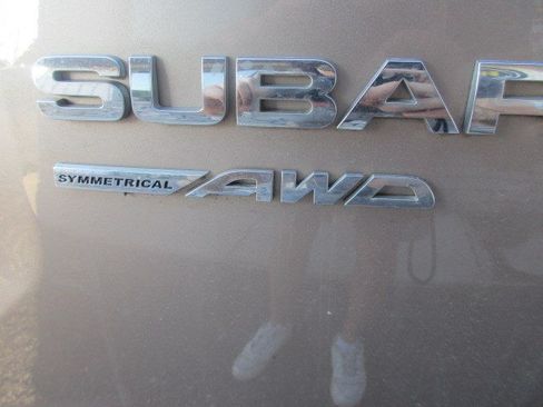Used 2015 Subaru Forester 2.5i Premium w/ All-Weather Package AWD/4WD image 8